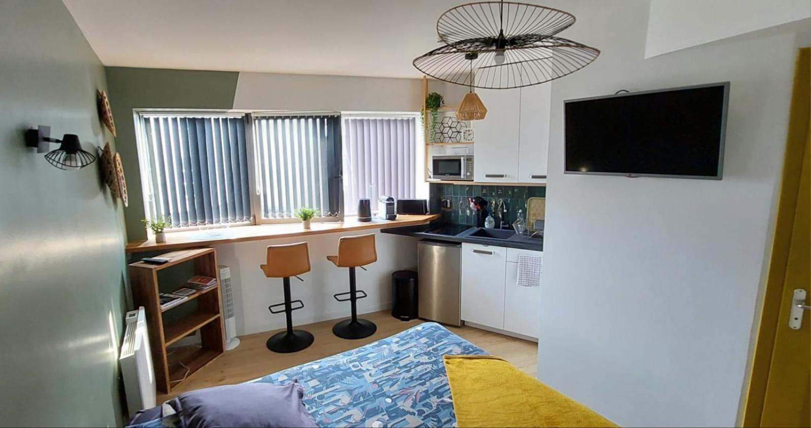 Vannes: Charmant Studio Sur Le Port Екстер'єр фото